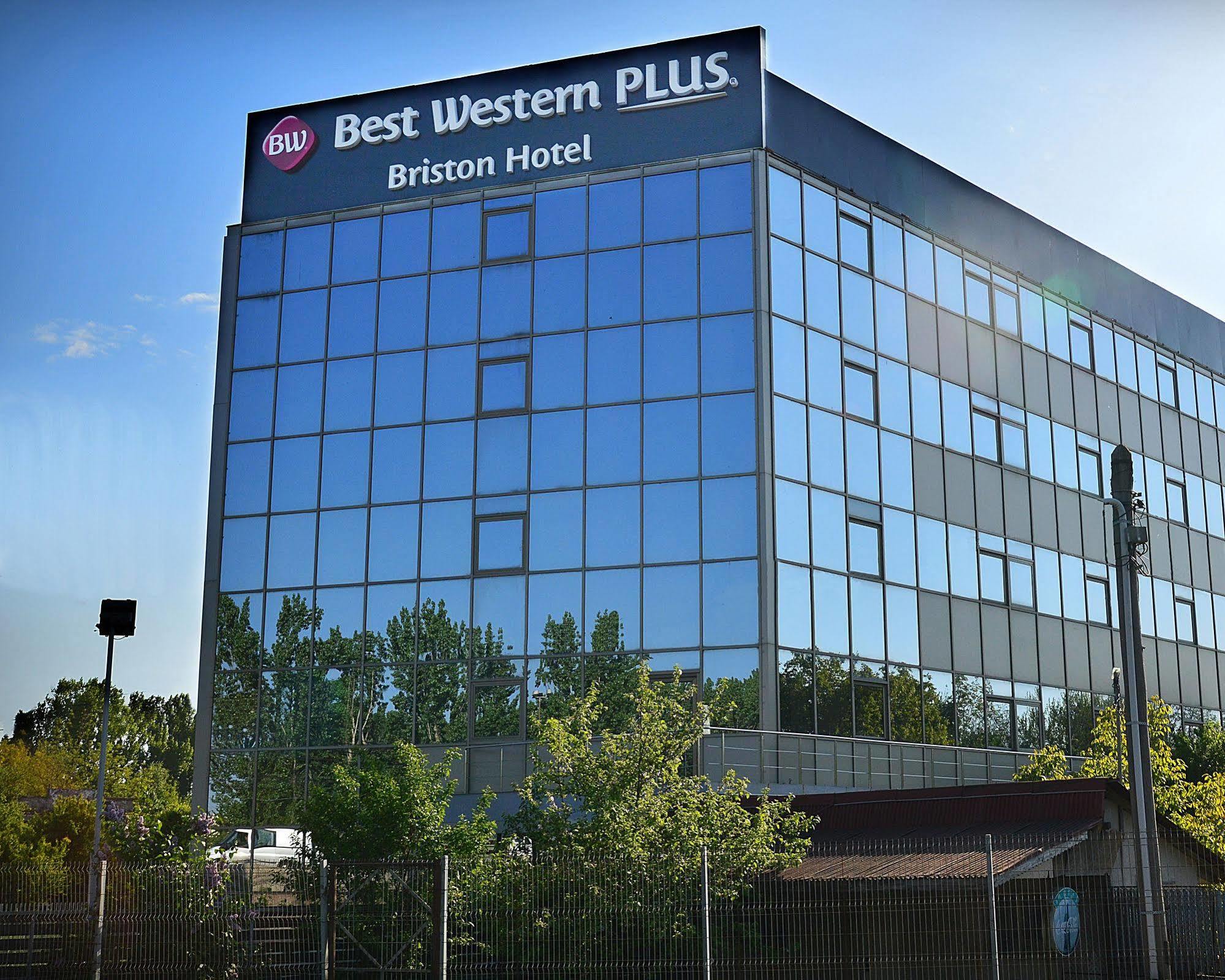 Best Western Plus Briston Otopeni Extérieur photo